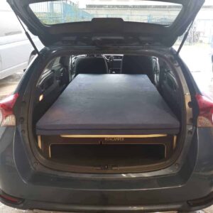 CombiCamper Auris Touring Kombi E180